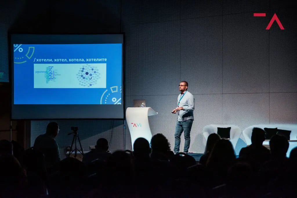 Nikola Minkov - CEO Serpact - лектор | Webselo.com™ – Уебсайтове, онлайн магазини и дигитален маркетинг Никола Минков - Лектор на професионално SEO събитие