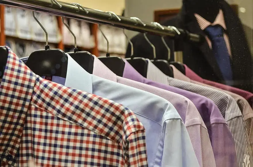 гардероб, ризи, магазин за дрехи | Webselo.com™ – Уебсайтове, онлайн магазини и дигитален маркетинг гардероб с ризи